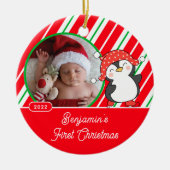 Penguin Baby's eerste kerstfoto Keramisch Ornament (Voorkant)