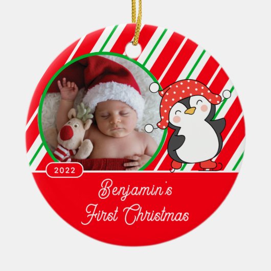 Penguin Baby's eerste kerstfoto Keramisch Ornament (Voorkant)