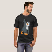 Penguin bij Yoga Stretching T-shirt (Voorkant volledig)