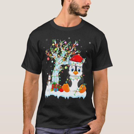 Penguin Bird Xmas Tree Lighting Santa Hat Penguin  T-shirt (Voorkant)