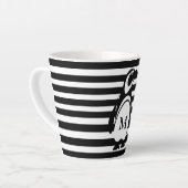 Penguin Black en White Striped Monogram Latte Mok (Linkerhoek)