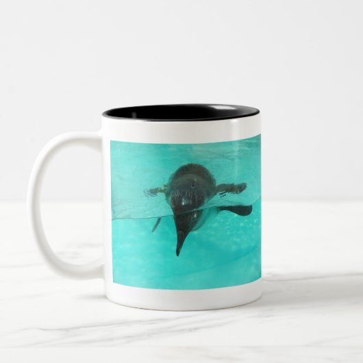 Penguin Diving Tweekleurige Koffiemok (Links)