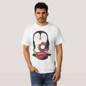 Penguin eating Donuts illustration  T-shirt (Voorkant volledig)
