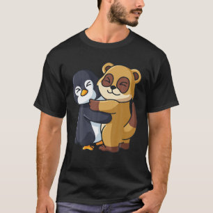 Penguin en Meerkat Cute Animal Lover Hugging Wome T-shirt