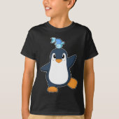 Penguin Fish Balancing T-shirt (Voorkant)