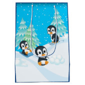 Penguin Fun kerstcadeau Medium Cadeauzakje (Achterkant)