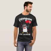 Penguin Is My Valentine Funny Bird V Day Cute Anim T-shirt (Voorkant volledig)