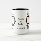 Penguin Love aangepaste namen & datum mokken (Midden)