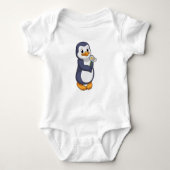 Penguin met Daisy Romper (Voorkant)