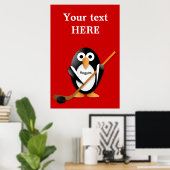 Penguin met een hockeystick poster (Thuiskantoor)
