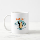 Penguin Resist muckup Graphic Arctic Koffiemok (Links)