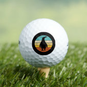 Penguin Retro Sunset Golfballen (Insitu Shirt)