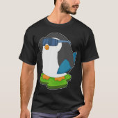 Penguin Surfer Surfboard T-shirt (Voorkant)