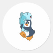 Penguin with Fish Ronde Sticker (Voorkant)