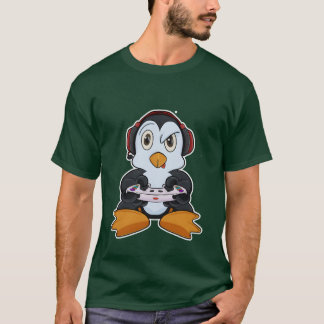 Penguin With Gaming Controller I Funny Gaming I gi T-shirt
