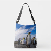Penguins Marching Blue Sky Crossbody Tas (Voorkant)