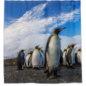 Penguins Marching Blue Sky Douchegordijn (Voorkant)