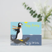 Pengy houdt van zeehondensurfen. briefkaart (Staand voorkant)