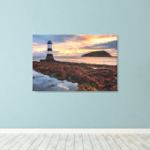 Penmon Lighthouse Sunrise | Puffin Island Canvas Afdruk (Insitu (Houten vloer))