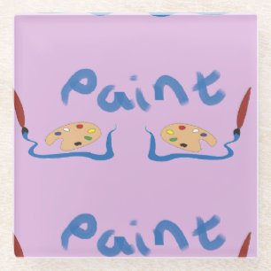 Penseel en palet van verf op paars glazen onderzetter