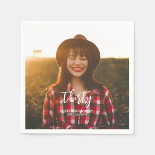 Penseel met aangepaste fotopapier op feestdag servet