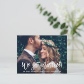 Penseel Script Modern We hebben een gehuwde paarse Briefkaart (Staand voorkant)