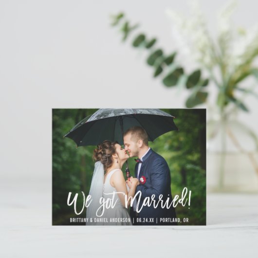 Penseel Script Modern We hebben gehuwde foto Briefkaart (Staand voorkant)