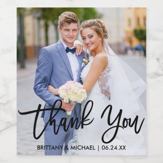 Penseel Script Modern Weddenschap Bedankt Foto Wijn Etiket (Enkel label)