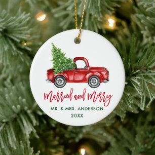 Penseel Script  Red Truck Married Merry Keramisch Ornament