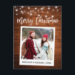 Penseelkerstmis met direct camerahout in penseelsc briefkaart<br><div class="desc">Modern penseelscript,  Instant Camera Style Photo Merry kerstBriefkaart - Rustisch hout</div>