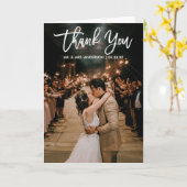 Penseelscript bruiloft Foto Bedankt Moderne Vouw Kaart (Gele Bloem)