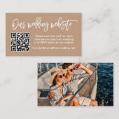 Penseelscript bruiloft Website QR Foto Taupe Informatiekaartje (Voorkant / Achterkant)