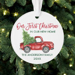 Penseelscript Eerste Kerstmis Nieuwe Home Truck Ornament<br><div class="desc">Het moderne Manuscript van de Borstel Onze Eerste Kerstmis in onze Nieuwe Versiering van het Huis omvat Waterverf  Rode Vracht met Kerstboom</div>