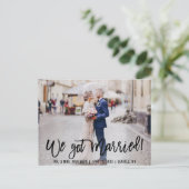 Penseelscript we zijn getrouwd Foto Mr en Mrs. Briefkaart (Staand voorkant)