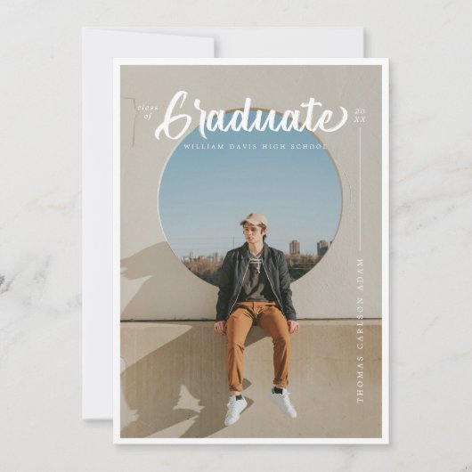 Penseelstreektypografie Afstuderen Aankondiging (Voorkant)