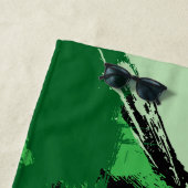 Penseelstreken tinten groene naam met monogram strandlaken (In situ)