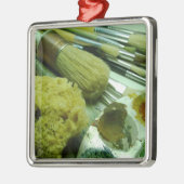 Penselen en verf metalen ornament (Links)