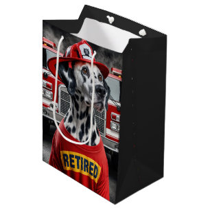 Pensioen Dalmatie Het dragen van een brandweerhelm Medium Cadeauzakje