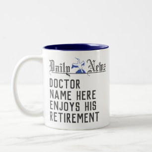 Pensioen Geschenk voor een Dokter Koffiemok Tweekleurige Koffiemok