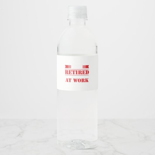 Pensioen ik ben gepensioneerd Funny Gift Idea Waterfles Etiket (Voorkant)