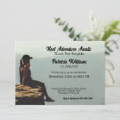 Pensioen Wandelen Volgende Avontuur Vrouw op een k Kaart (Staand voorkant)