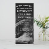 Pensioenaankondiging met cowboylaarzen en -pet (Staand voorkant)