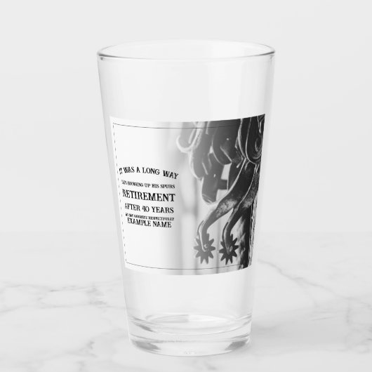 Pensioenaankondiging met oude sporen glas (Voorkant)