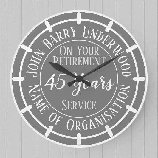 Pensioencadeau met jaren serveerder grote klok