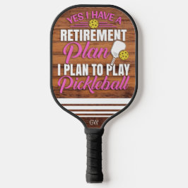 Pensioenhout en groen monogram voor haar pickleball paddle