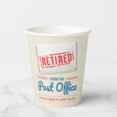 Pensioenpartij postpostale werknemers in ruste papieren bekers (Voorkant)