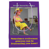 " PENSIOENPROCES BIJ SS KANTOOR " MEDIUM CADEAUZAKJE (Voorkant)