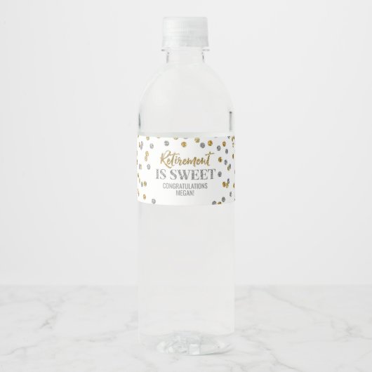 Pensionering is Sweet Gold Silver Confetti Waterfles Etiket (Voorkant)