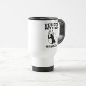 Pensionering niet vermoeide tennisser reisbeker (Voorkant rechts)