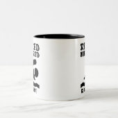 Pensionering niet vermoeide zwemmer tweekleurige koffiemok (Center)